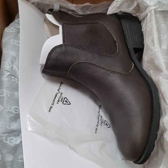 UGG Bonham III Waterproof Chelsea Boot - Picture 8 of 8